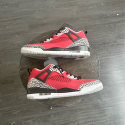 Jordan “Toro” Spizikes (low) (Sz13)