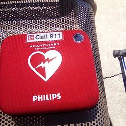 Philips Heart start Defibrillator 