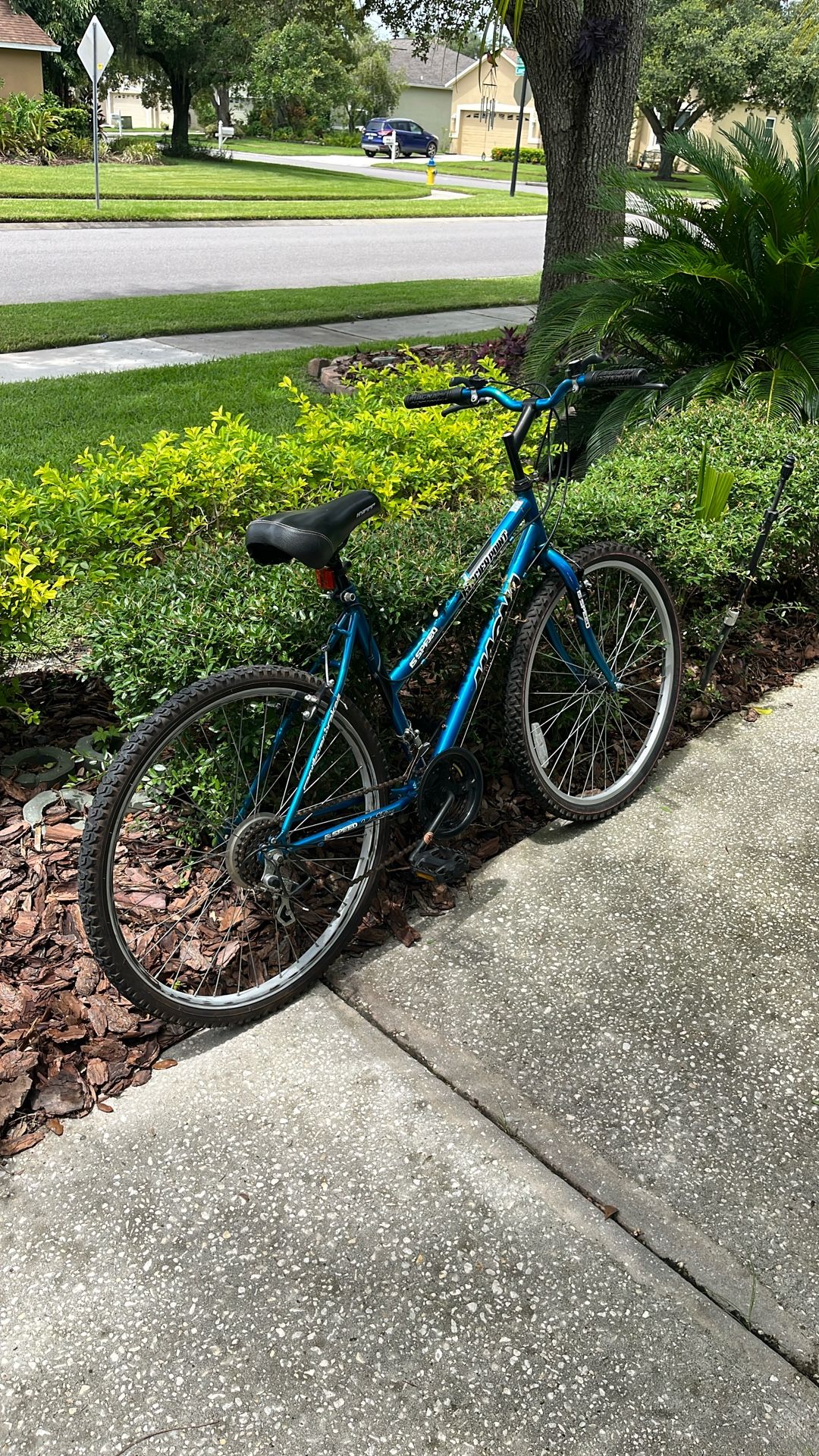 Girls 26 inch bicycle 15 speed good shape everything works