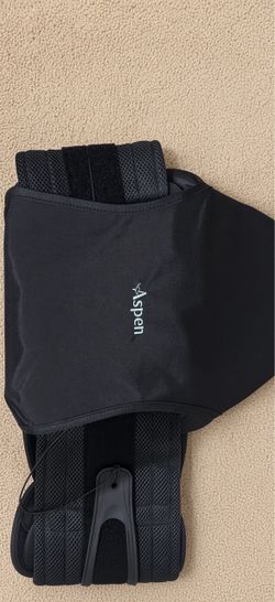 Adjustable back brace