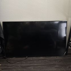 55” Insignia TV plus MOUNT attached!