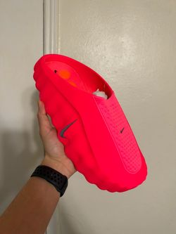 Nike Mind 001 Solar Red