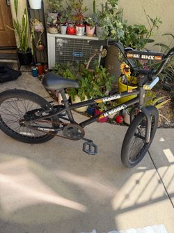 Bronco SE racing BMX