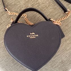 COACH Heart Purse Crossbody Bag Black Gold