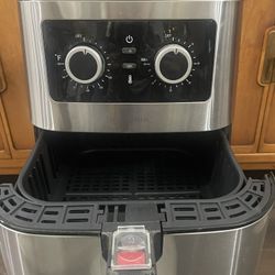 Insignia Airfryer 6 qt 400F