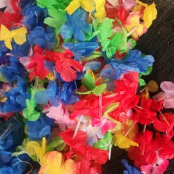Loose lei flowers