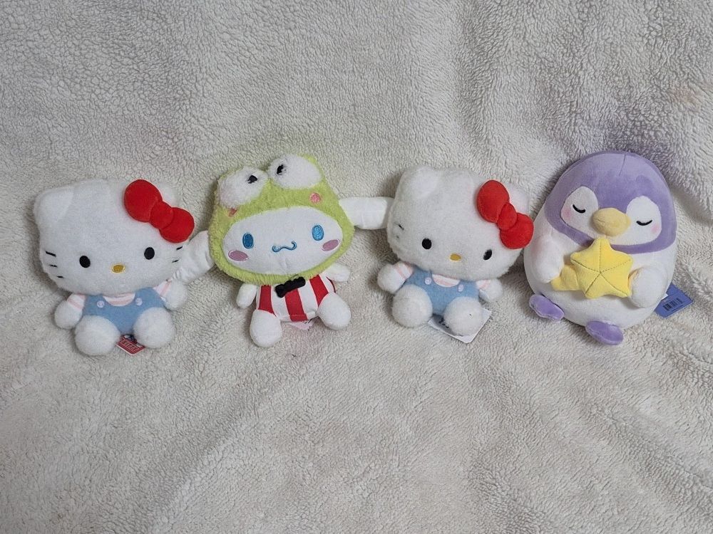 BLACK FRIDAY DEAL Hello Kitty Sanrio Prize Plushies