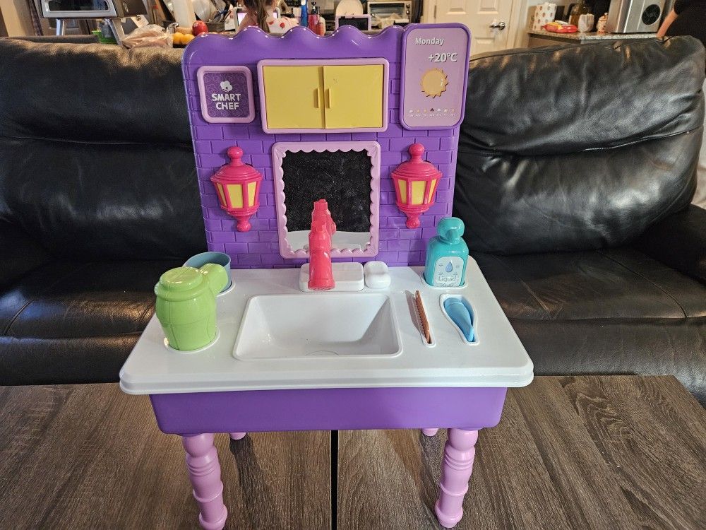 Pretend Play Working Sink