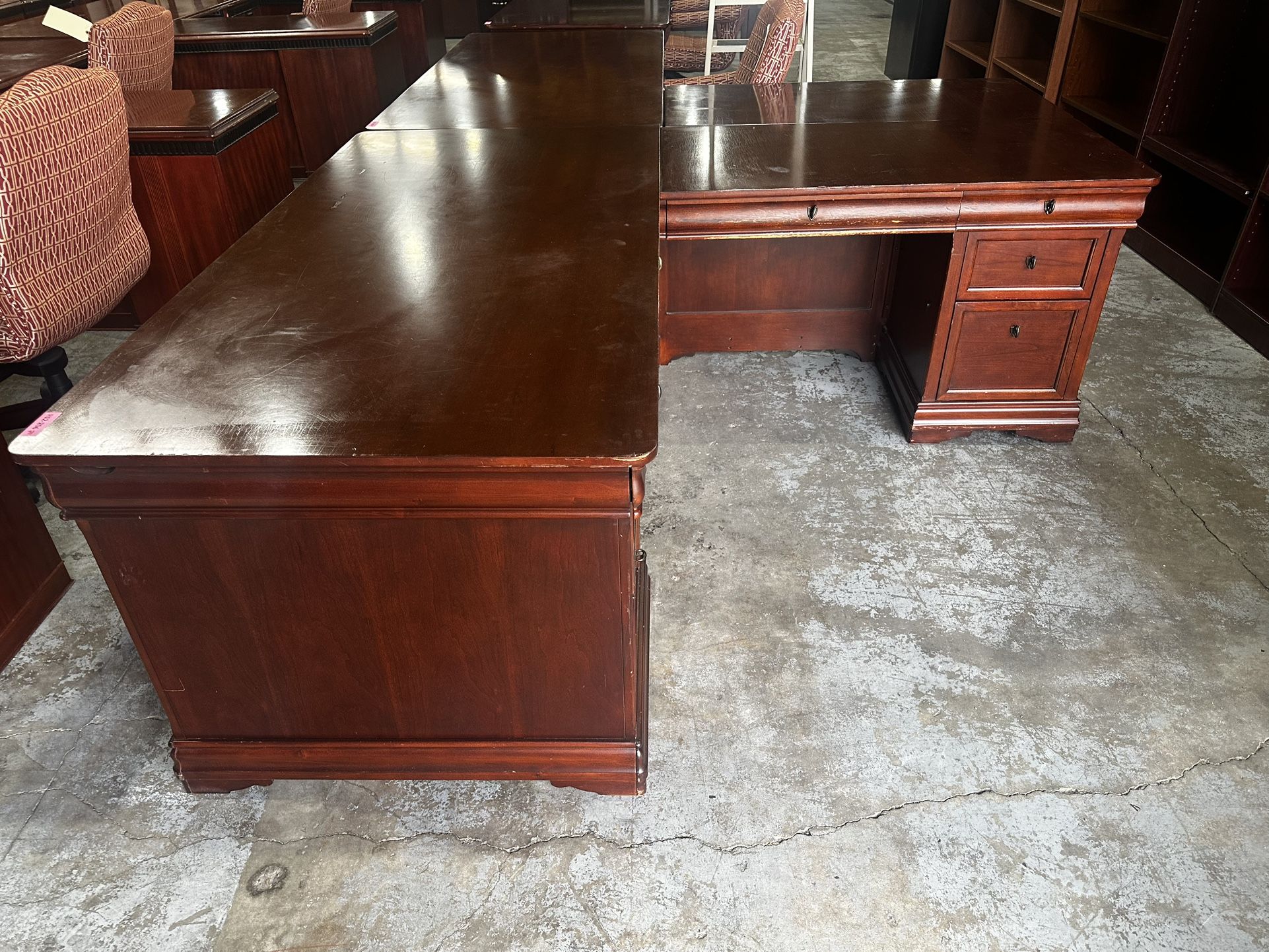 OFFICE/HOME DESK L-SHAPE DESK