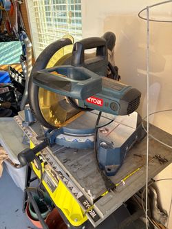 Ryobi 10" Compound Miter Saw