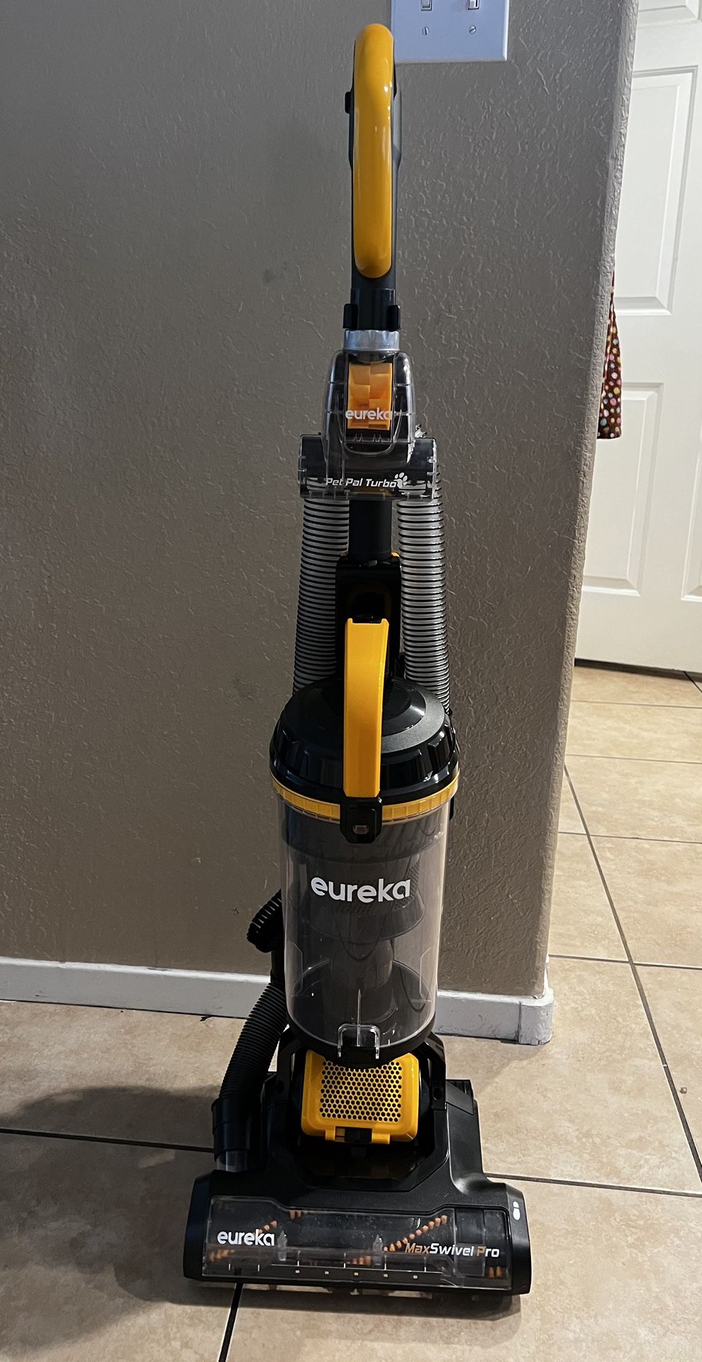 Eureka Max Swivel Pro Vacuum