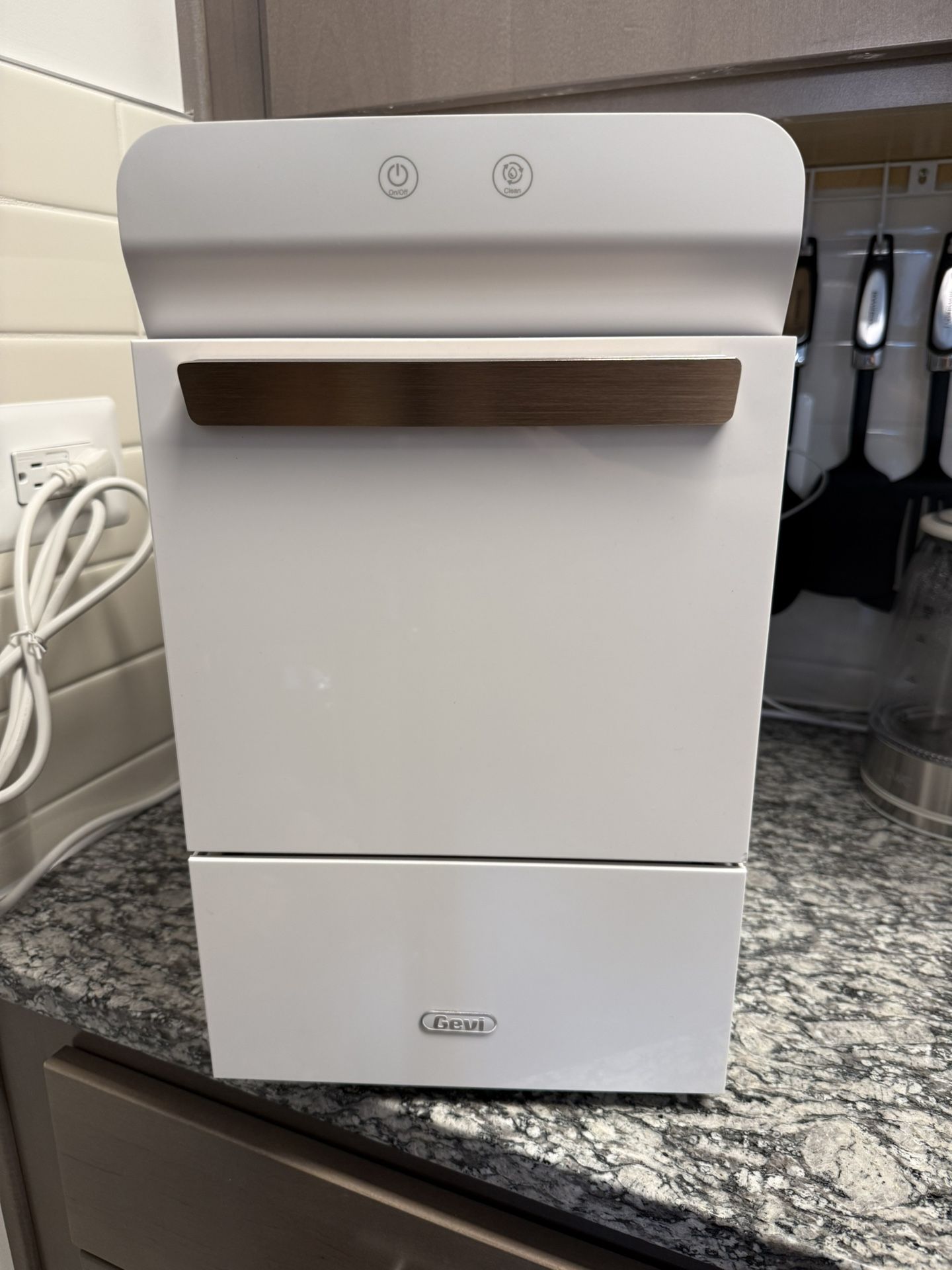 Gevi Countertop Nugget Ice Maker Machine