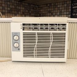Ge Air Conditioner (read description)