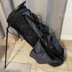 Travis Mathew Stand Bag 