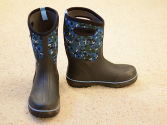 BOGG Insulated Kids Boots - Size 6