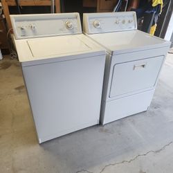 Kenmore Washer And Gas Dryer Set Heavy Duty Super Capacity Nice And Clean In-and-out Working Perfect Located In Perris 