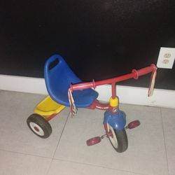 Tricicleta radio flyer clásica