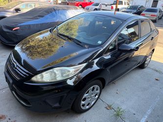 2011 FORD FIESTA S
