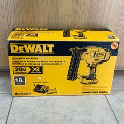 DEWALT DCN680D1 18 GA BRAD NAILER KIT.
