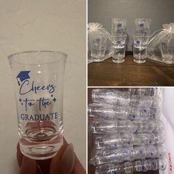 Pack of 32 Graduation favors with Bags (Queen Creek)