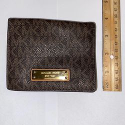Micheal Kors foldable wallet