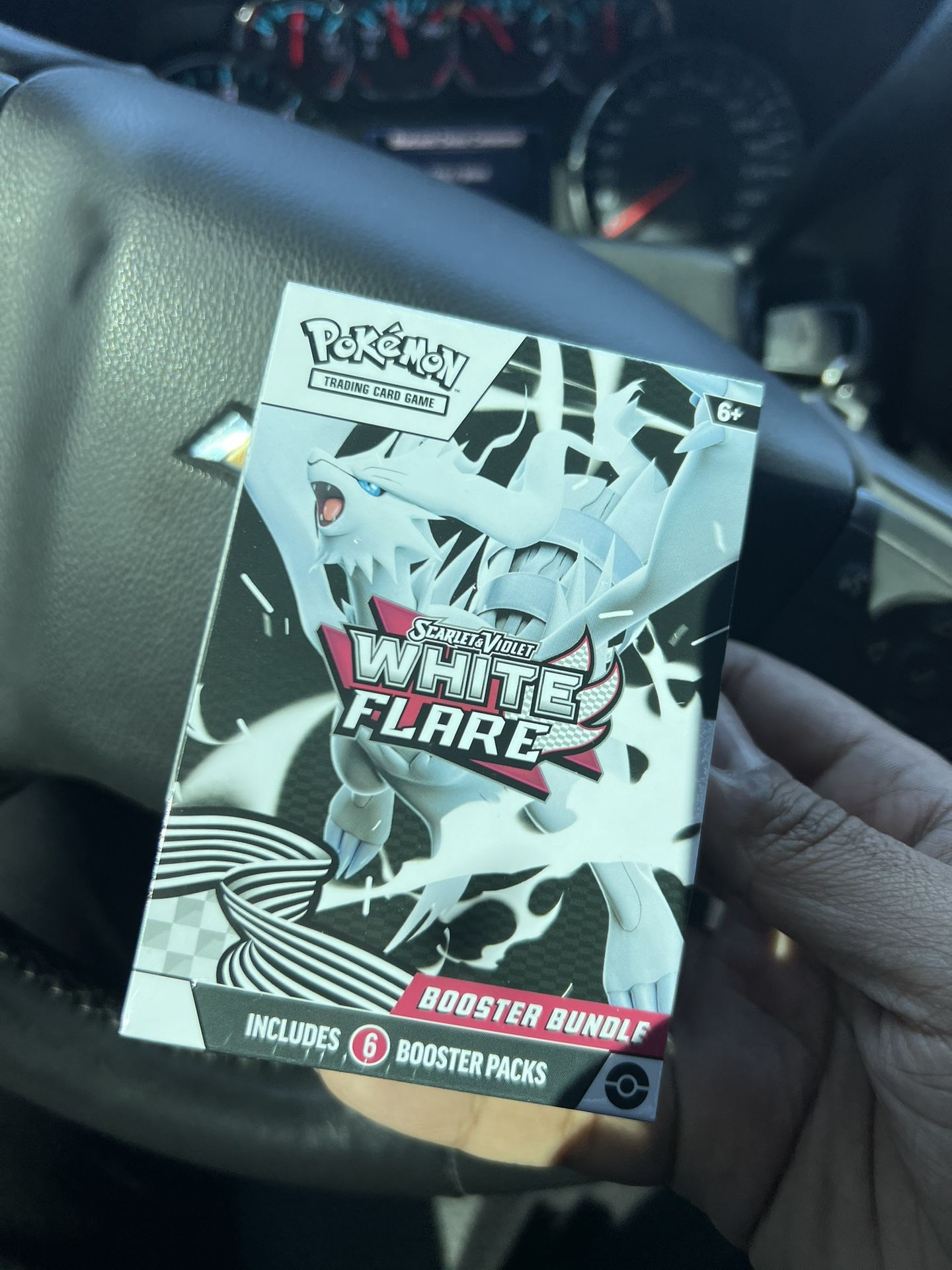 Pokemon White Flare Booster Bundle