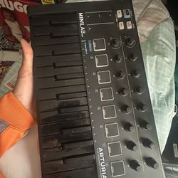 Arturia Minilab MK2