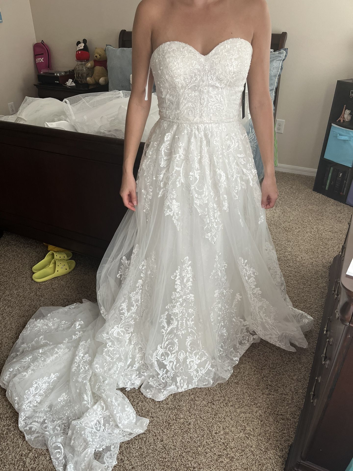 New Oleg Cassini Wedding Dress