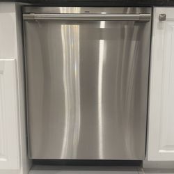 Monogram 24” Stainless Steel Diswasher