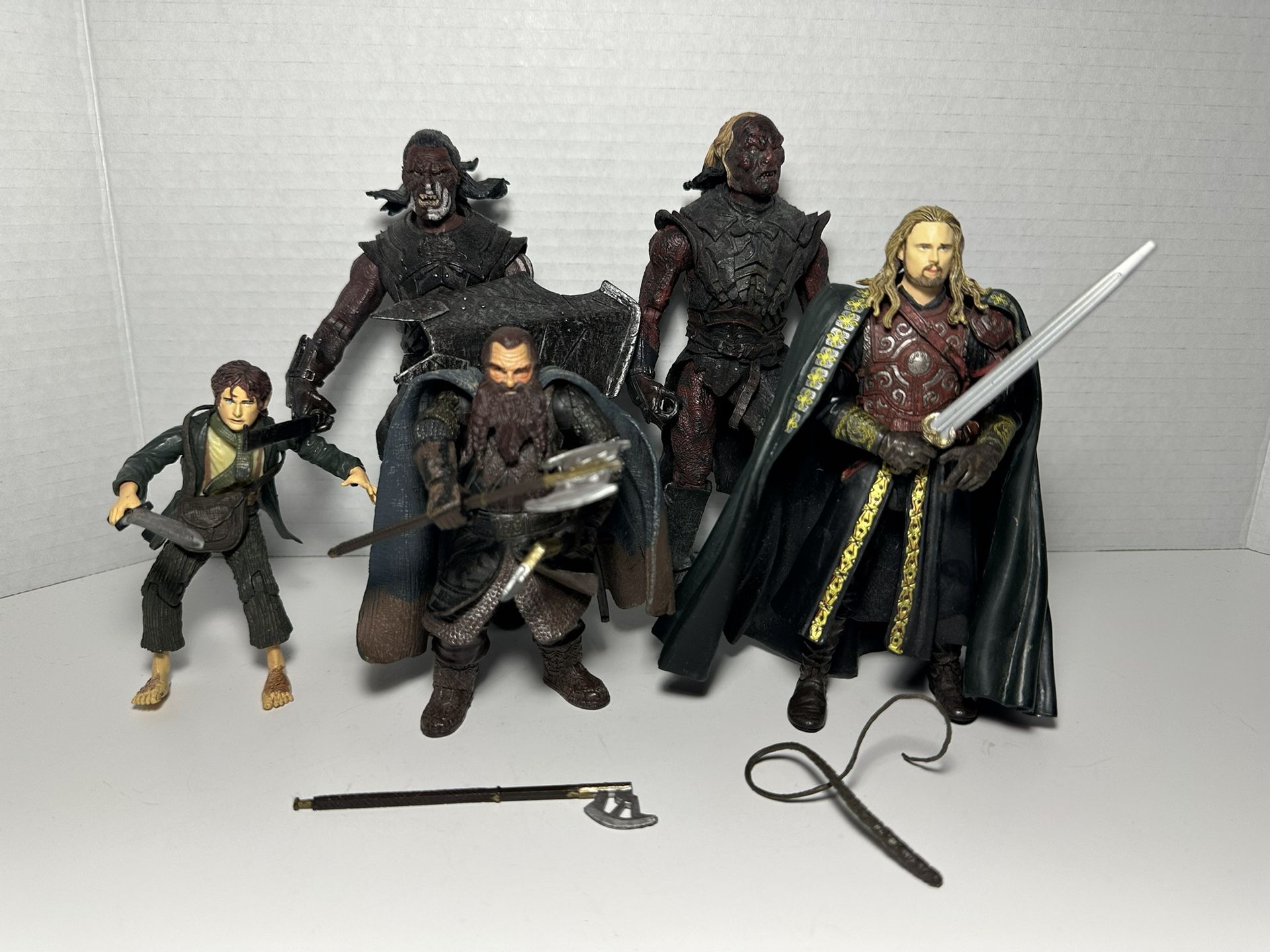 2003 Lord Of The Rings Eomer Ceremonial armor, Gimli, Pippin, Uruk-hai