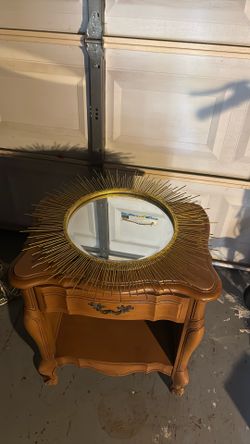 Round Gold Mirror
