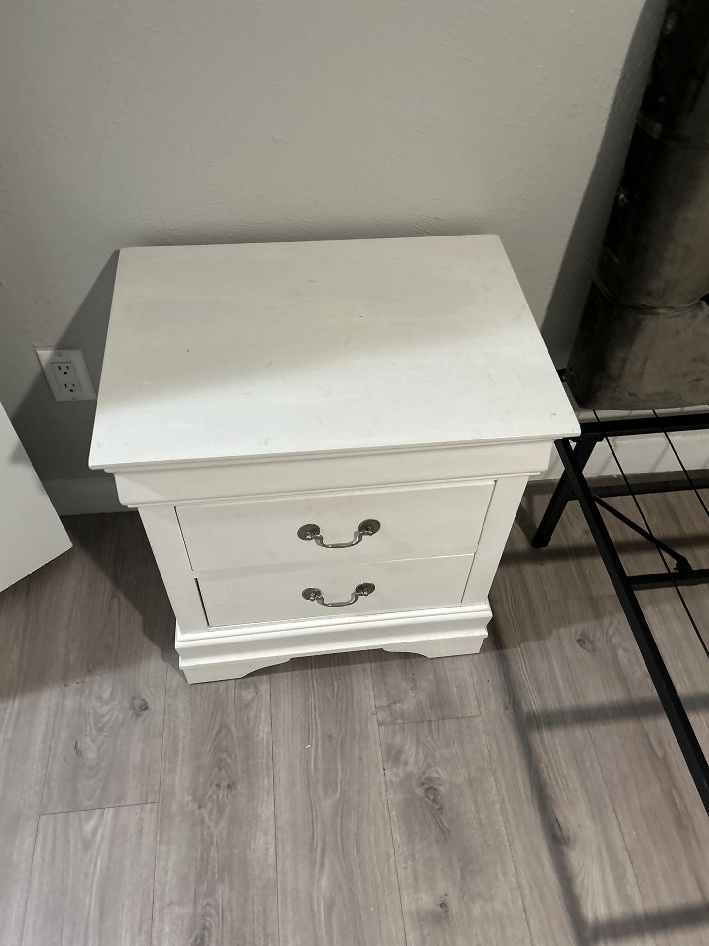 Bedroom Dresser Drawer & Night Stand