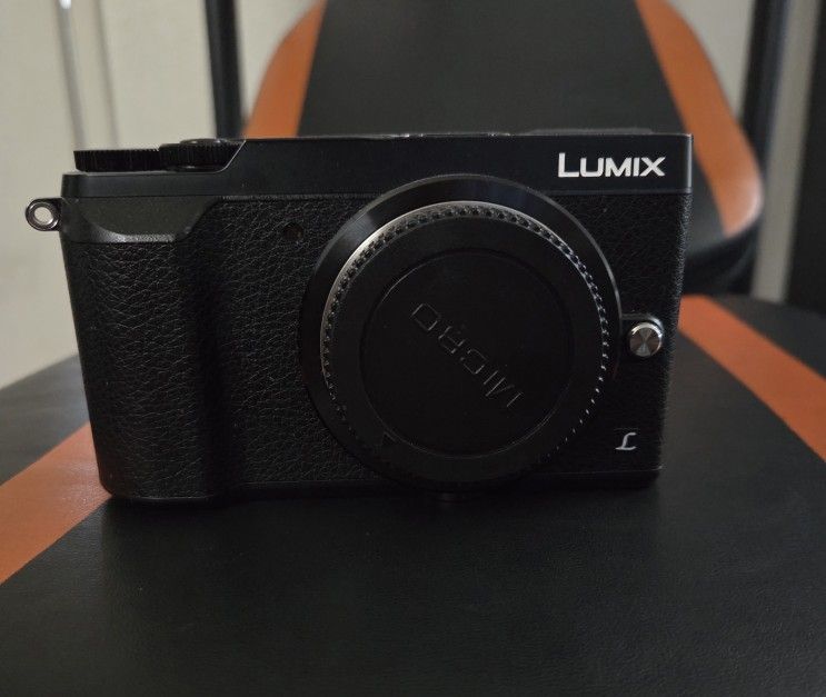 Panasonic Lumix GX80 Mirrorless Camera 