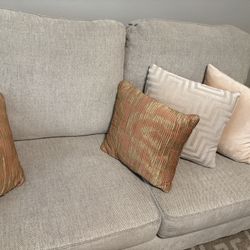 L-Shaped Corner Sofa Chaise (Excellent Condition) 