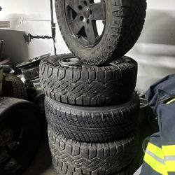 Jeep Wrangler Tires And Rim 5 Of Them