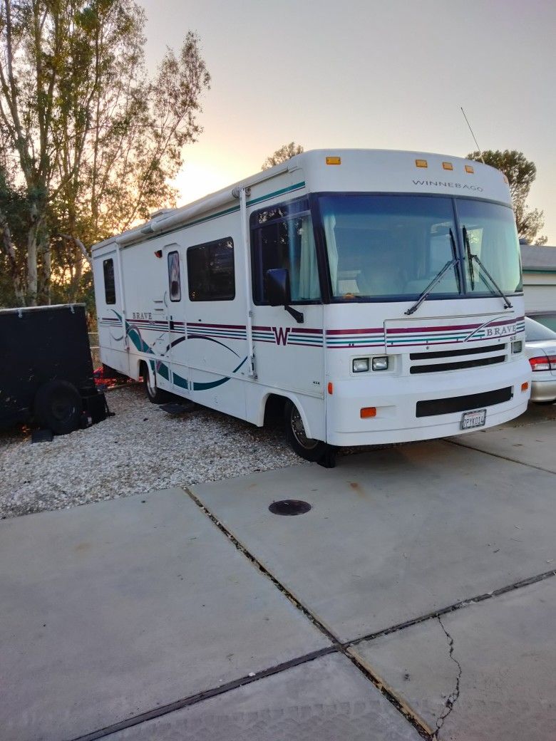 WINNEBAGO BRAVE 1999 30