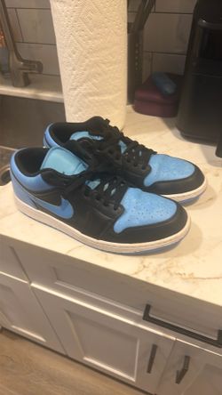 Size 12 baby blue and black Nike dunks