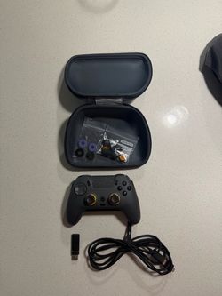 Scuf Envision Pro Wireless Controller with Case and Accessories