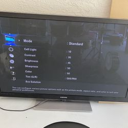 63” Samsung Plasma TV / Television Working Great