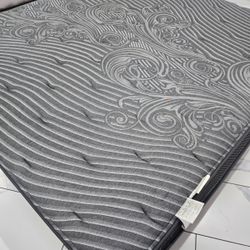 King Sizes Mattress Set 