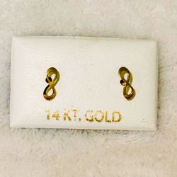 Elegant 14K Gold Earring Infinity