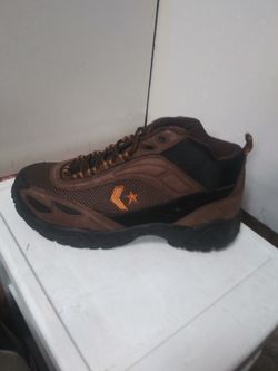 Sz 12 Converse steel toe cross trainer