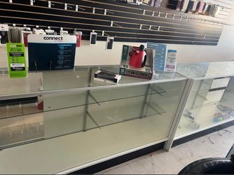Cellphone Glass display showcase 6ft
