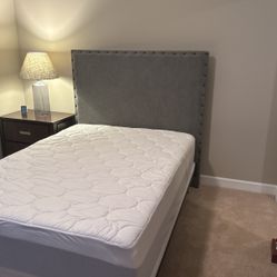 Full Bed, Complete With Frame, Headboard, Boxspring, And Mattress