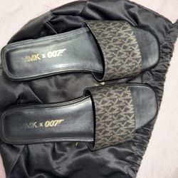LIMITED EDITON MICHAEL KORS 007 SIZE 9