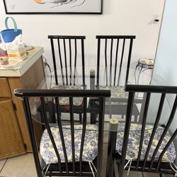 Dining Room Set With 4 Chairs- Juego De Comedor Con 4 Sillas