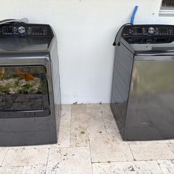 Washer and dryer set