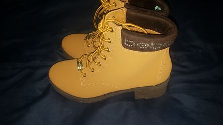 BEBE women's shoes