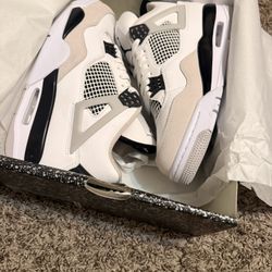 Air Jordan 4 Retro Military Black