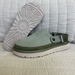 UGG Men's Goldencoast Clog Sandal Size 9